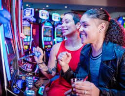 mmk6783 လောင်းကစား — Live Casino နှင့် Slots ဂိမ်းများ